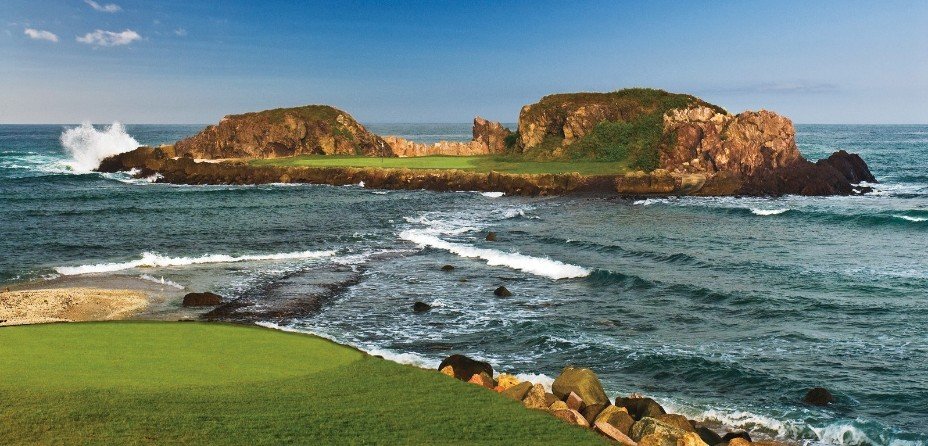 Golf Courses in Mexico